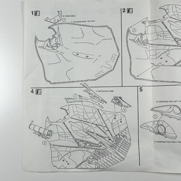 Lindberg ID4 Captured Alien Attacker Plastic Model Kit 1996 Complete - Picture 7 of 12